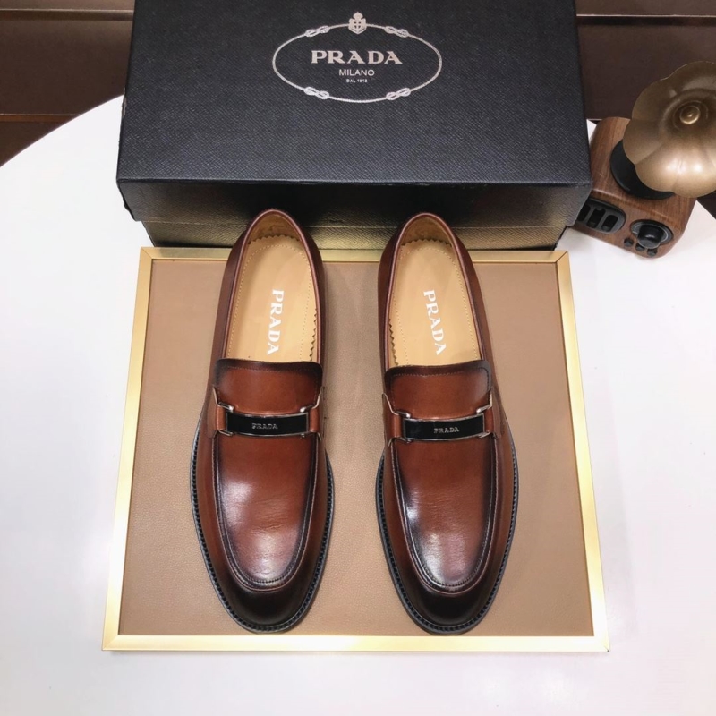 Pra*a leather shoes